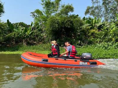Hoeveel weegt een Yamaha Enduro buitenboordmotor van 15 pk?